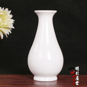 纯白供花瓶选购指南 佛具供养中的清净之选